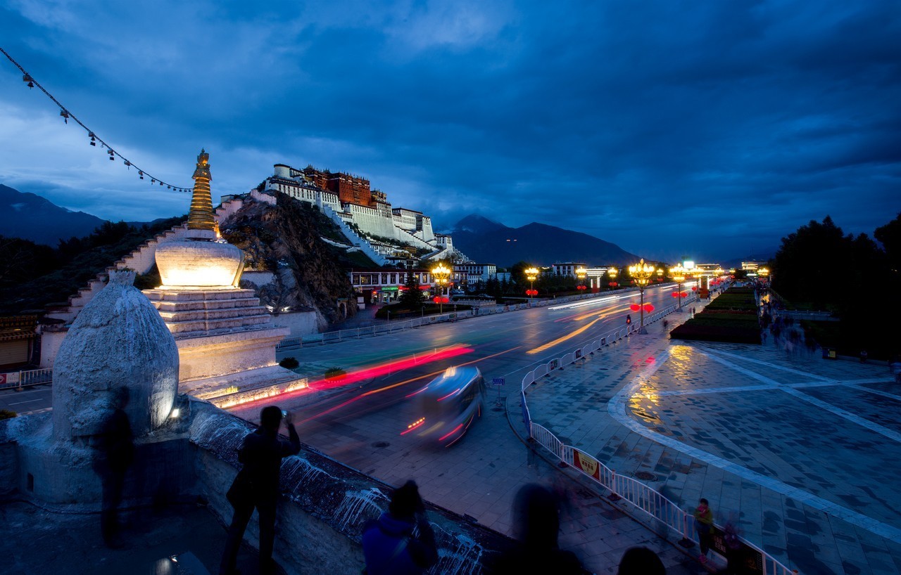 日喀则海拔全攻略：轻松适应高原反应，享受极致旅行体验