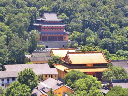 杭州一天游玩攻略：轻松玩转西湖、雷峰塔、美食与灵隐寺，避开人潮尽享悠闲时光