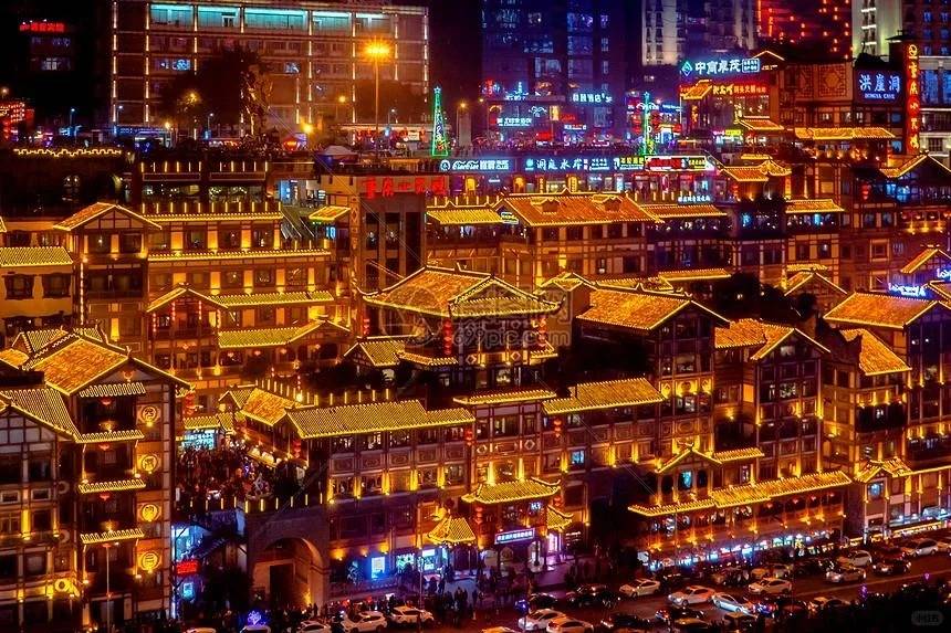 重庆旅游景点排行榜前十名：轻松规划山城之旅，避开人潮玩转网红打卡地